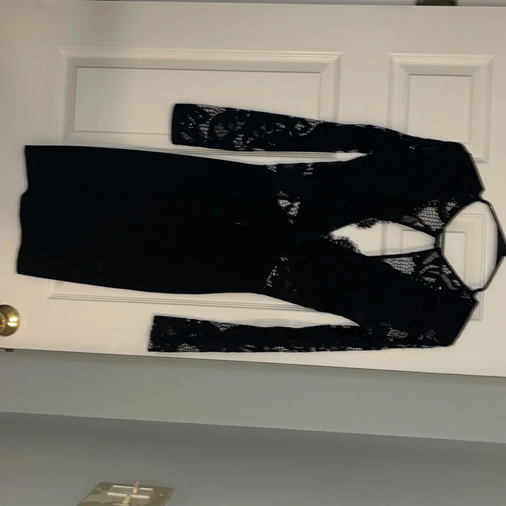 BLACK DRESS - Picture 3 of 3